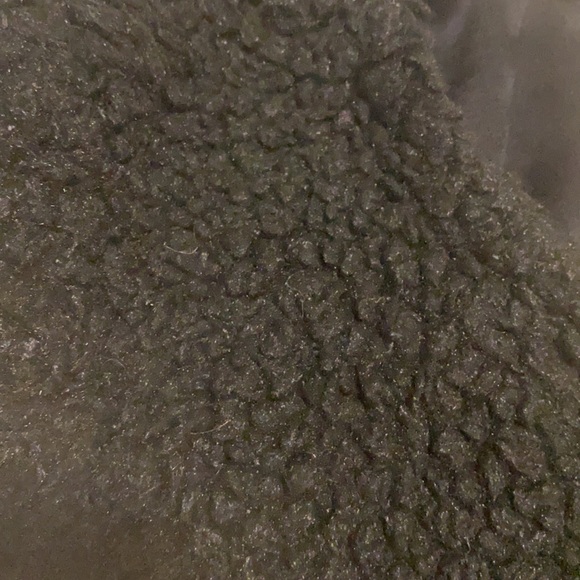 Aritzia Teddy jacket - Picture 4 of 14